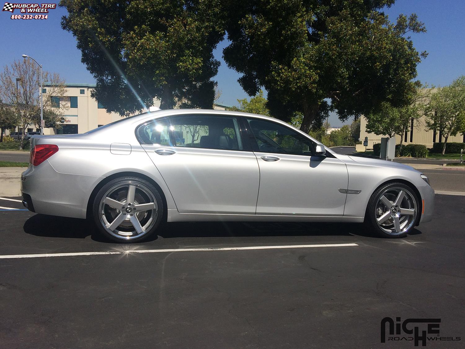 vehicle gallery/bmw 750li niche nurburg m881 22x9  Silver & Machined/Chrome Stainless wheels and rims