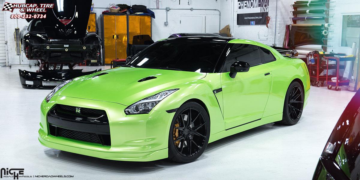 Nissan GT R Niche Misano H61 20 X 10.00