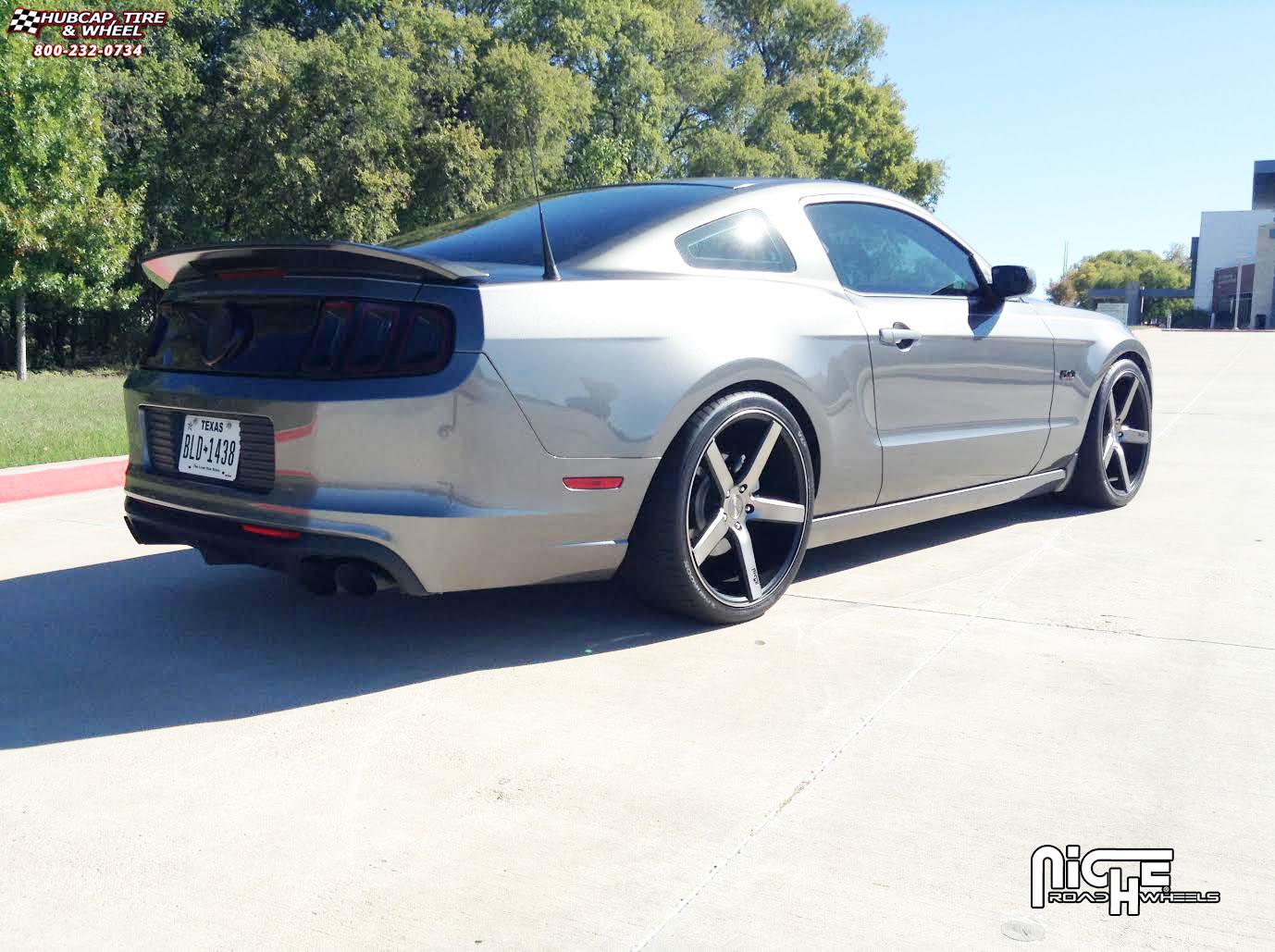 vehicle gallery/ford mustang niche milan m134  Black & Machined with Dark Tint wheels and rims